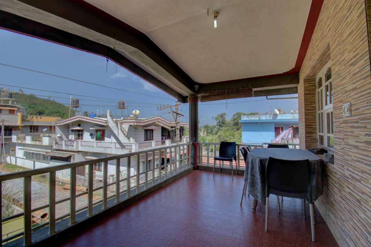 Dhruva Homestay マディケーリ エクステリア 写真